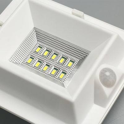 свет приведенный датчика движения 300lm/w 3.2v небольшой солнечный Pir/солнечные приведенные в действие света сада Pir